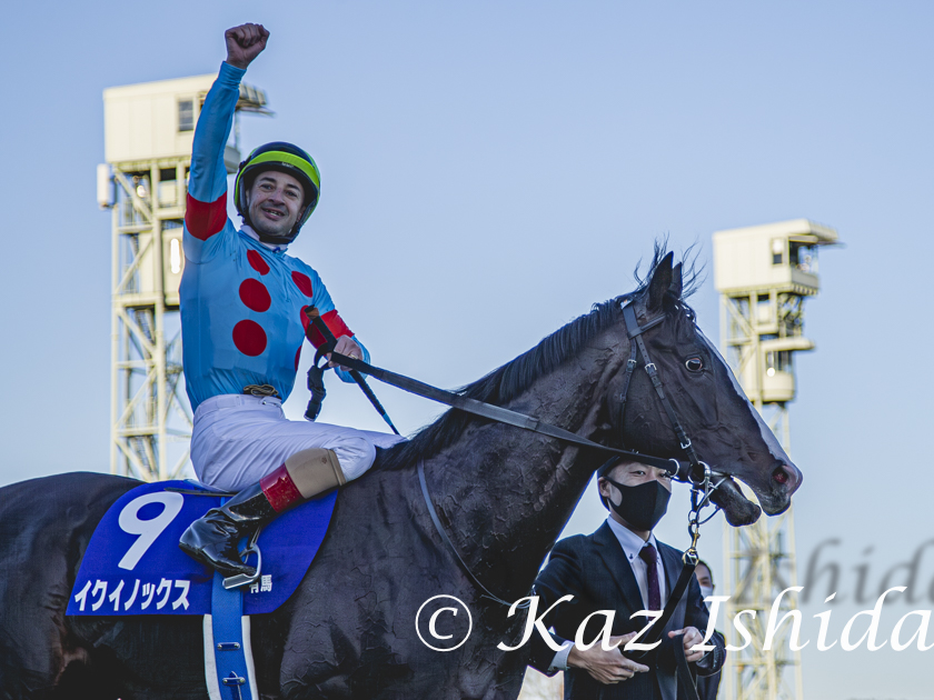 イクイノックス イクイノックス JRA