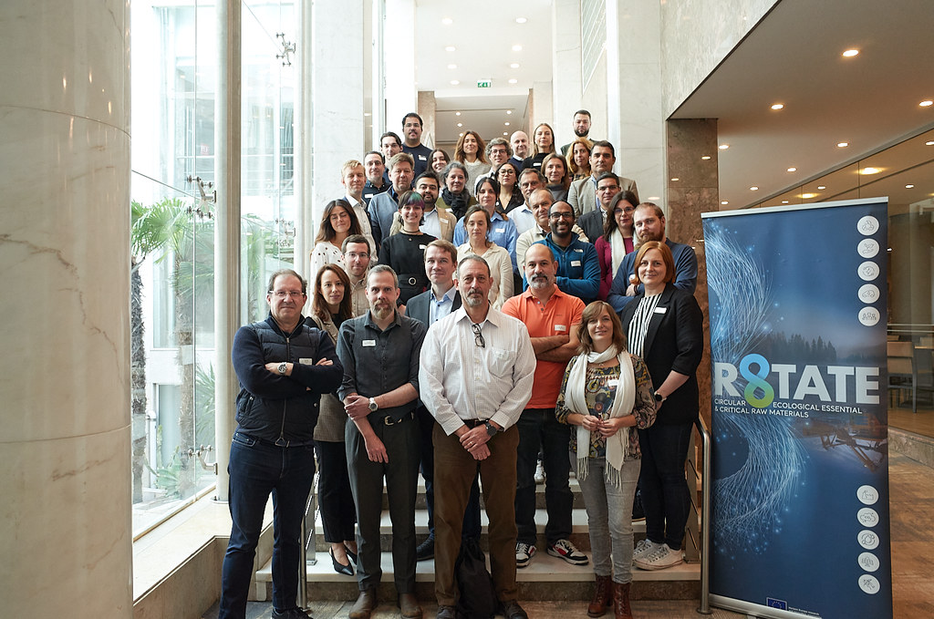 ROTATE_PROJECT tweet media