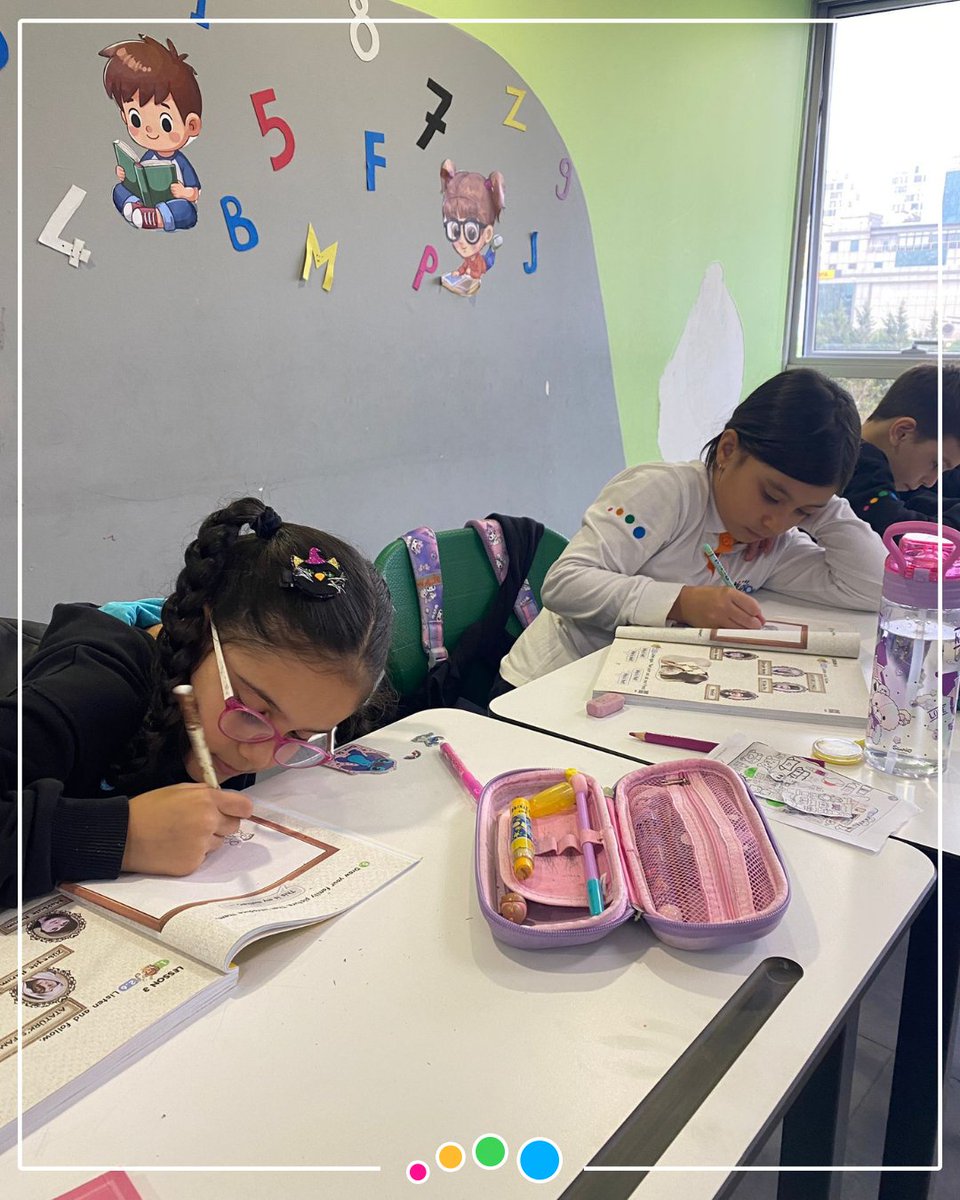 bilgikoleji_'s tweet image. 🎨 Family Time in 3/A!

3/A sınıfı öğrencilerimiz bugün İngilizce dersinde aile bireylerini tanıttı.

#BilgiKoleji #EnglishLesson #FamilyMembers #3A #SpeakEnglish #CreativeKids #BilgiİleBaşaracaksın #BilgiyeSevgiKatıyoruz