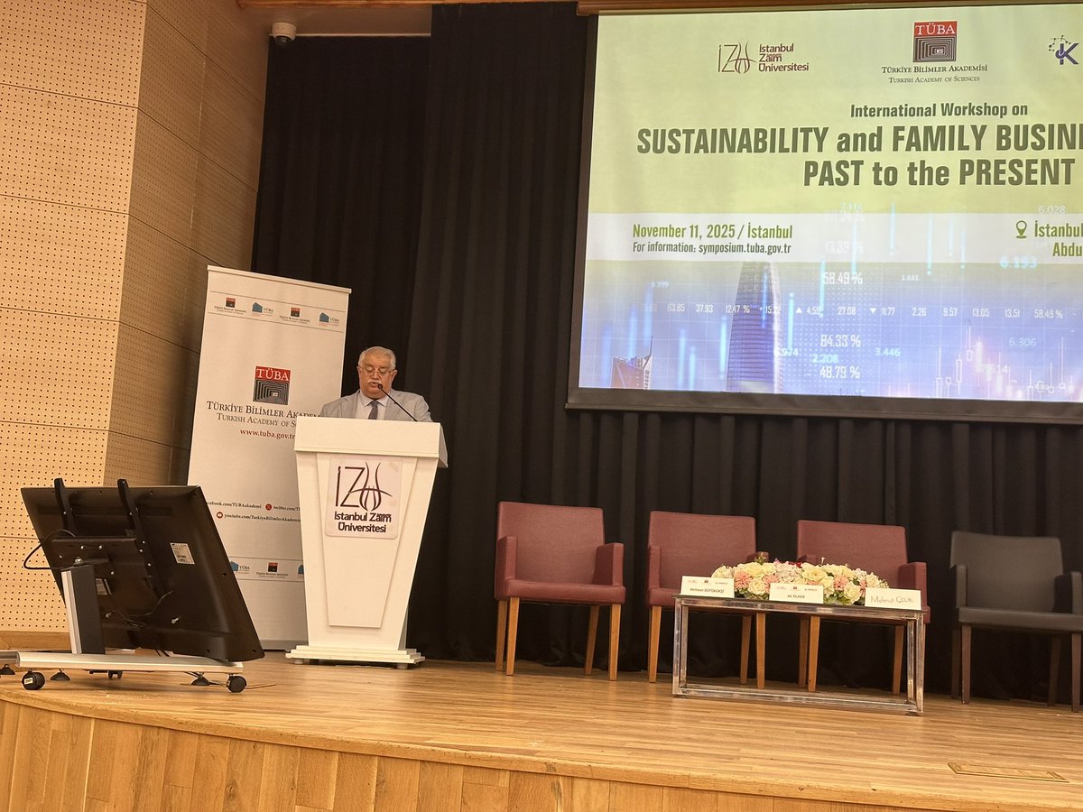 ‘Sustainability and Family Business from the Past to the Present // Geçmişten Günümüze Sürdürülebilirlik ve Aile İşletmeleri’ uluslararası çalıştayı, başarılı şirket yöneticilerinin konuşmalarıyla devam ediyor.
🤝#TÜBA, <a href="/zaimuniv/">İZÜ</a>, Kyoto Sangyo Üniversitesi,