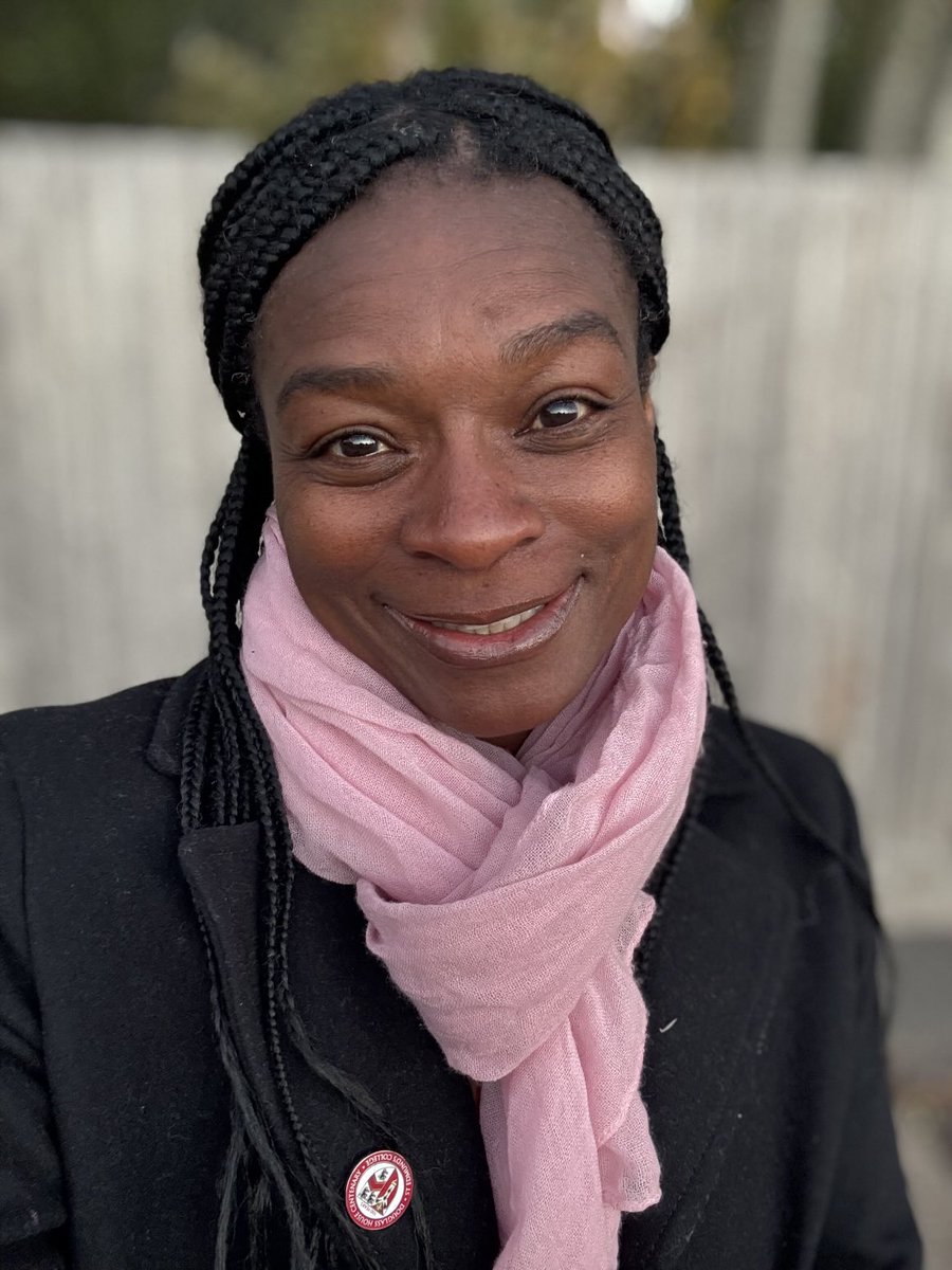 Sometimes you just need to smile. Even when you are going through the Valley God is there right beside you. I can smile because I have God and amazing people around me . This pink scarf brings me joy. What makes you smile?