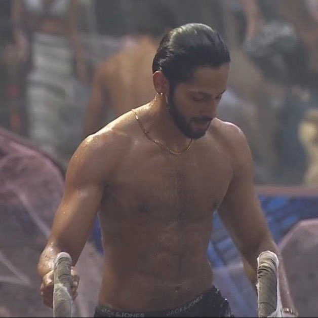 Whose eviction did you find the most unfair?

LIKE FOR #BaseerAli 

RT FOR #AbhisekhBajaj 

#BiggBoss19 #Bahana #Abhinoor #AshnoorKaur #BiggBoss