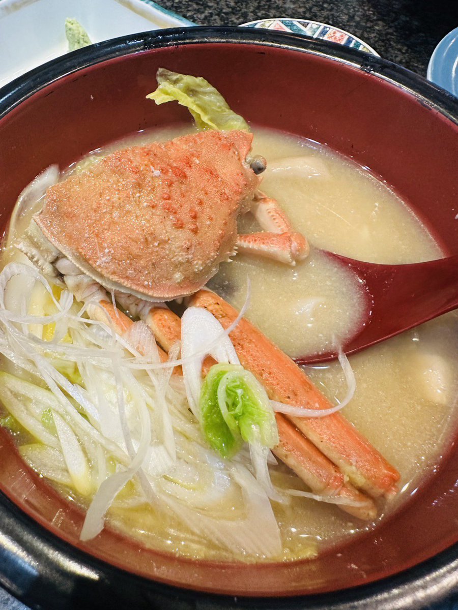 maimon_sushi's tweet photo. 本日より関東・福岡で”旬のまいもん”開催🙌

目玉は今朝も投稿させていただいた、@MatsuyaTori さんの"とり野菜みそ"とのコラボ『こうばこ蟹のとり野菜みそ』です🍲🦀

北陸の秋の新名物として皆様に楽しんでいただけますと嬉しいです😉

詳細⬇️
https://t.co/Bu86YLNd5E https://t.co/eizuDBMGux