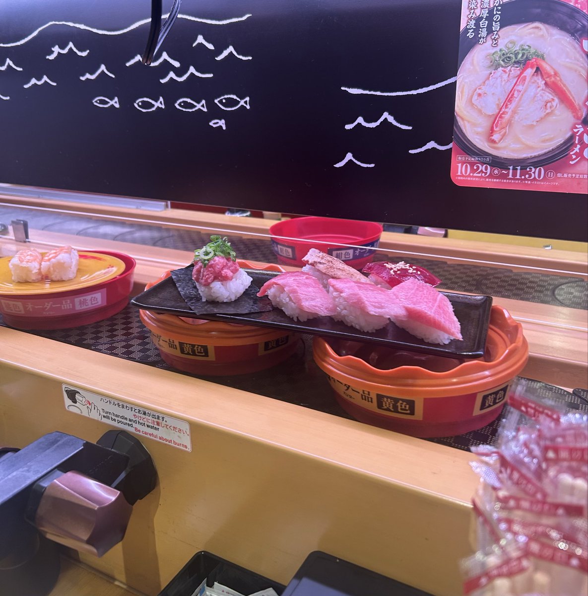 piyo_hiyokoman2's tweet image. 店内に石油王がいるわ