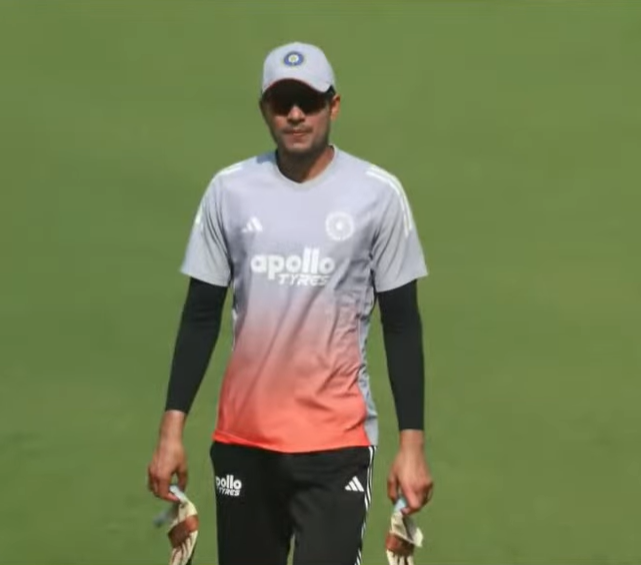 xworldofrich's tweet image. No matter the jersey, #ShubmanGill always brings the class. #TeamIndia #PracticeSession #adidas #IndvsSA