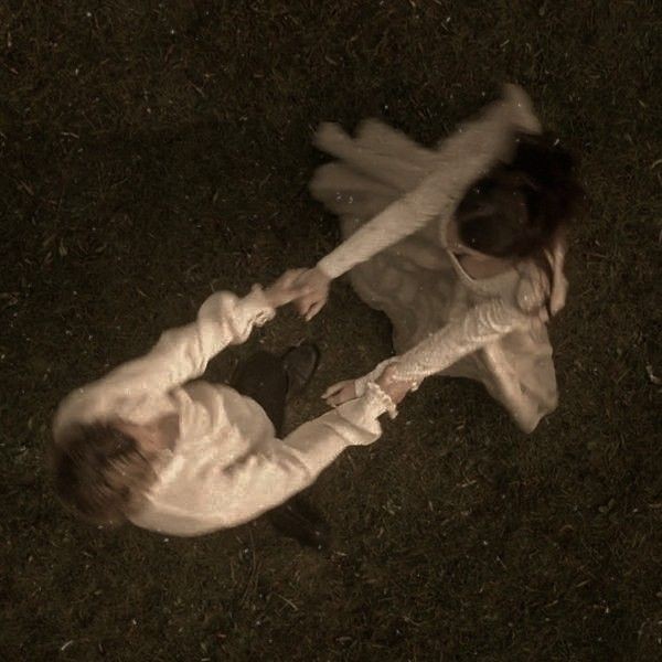 "Aradığım yerlere benzeyiş buldum sende."