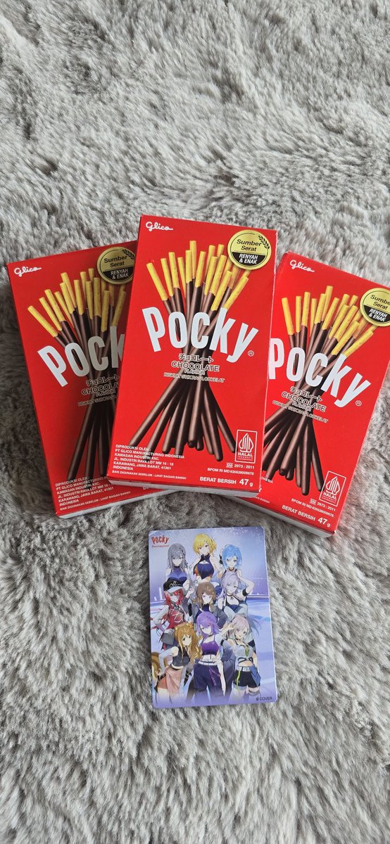 I BOUGHT POCKY WITH RAE AND KANNA AND GOT THE FULL MEMBER CARD ON POCKY DAYYY 😭😭👏👏❣️❣️