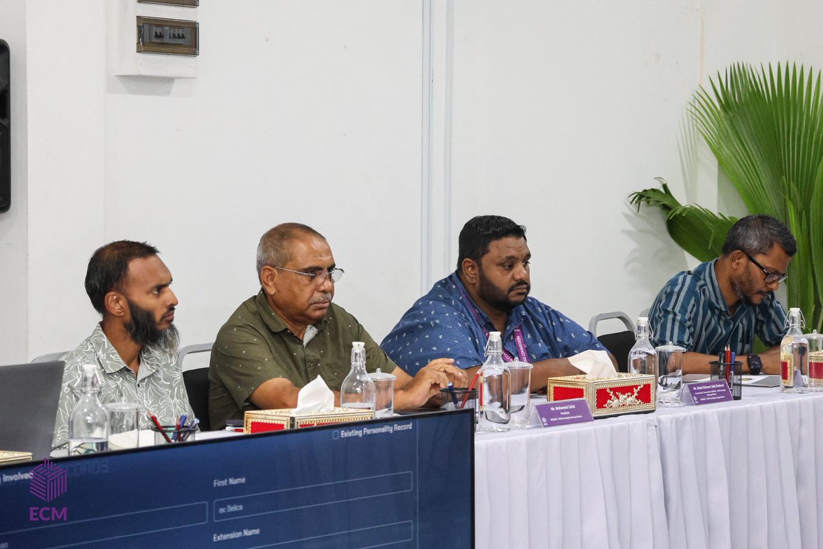 ElectionsMv's tweet image. The afternoon sessions focused on cybersecurity and building trust in the digital public sphere, with discussions on managing social media takedowns and appeals during elections. The day concluded with presentations from social media platforms and an engaging Q&amp;amp;A.  #COMELEC #ECM