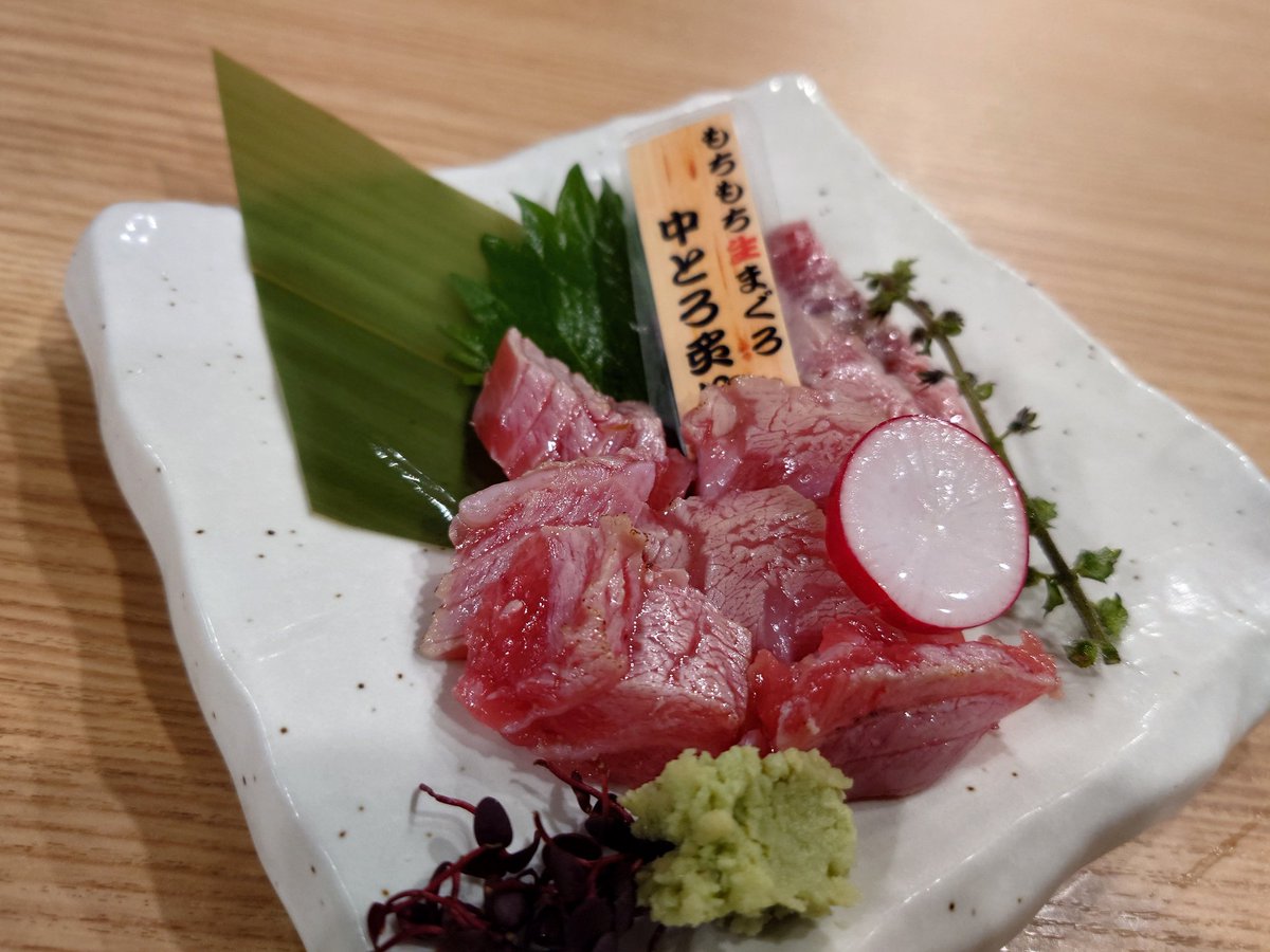 sr_oreo_rabbit1's tweet image. 半年間の高難度コンサルが終了しメンバーと新横浜でまぐろ祭り🐟

私自身が毎回最高のパフォーマンスを出すのがベストですが、メンバーの育成なくして明日はない。でもお客様目線に立つとサービスレベルを下げないでほしい。このバランスofバランスofバランスと毎日勝負してます。
 #まぐろ部