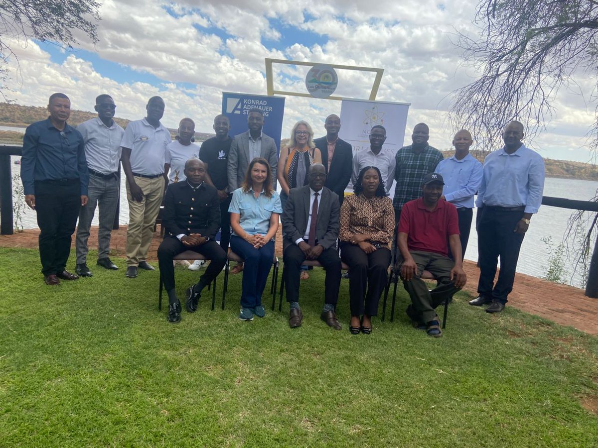 SavannaXAgriTec's tweet image. 🌱 Savanna X AgriTech is transforming farming in Namibia with AI-driven solutions, sustainable practices &amp;amp; youth-led initiatives. Empowering farmers, boosting productivity and driving innovation! 🚀 #Agritech #Namibia #Innovation