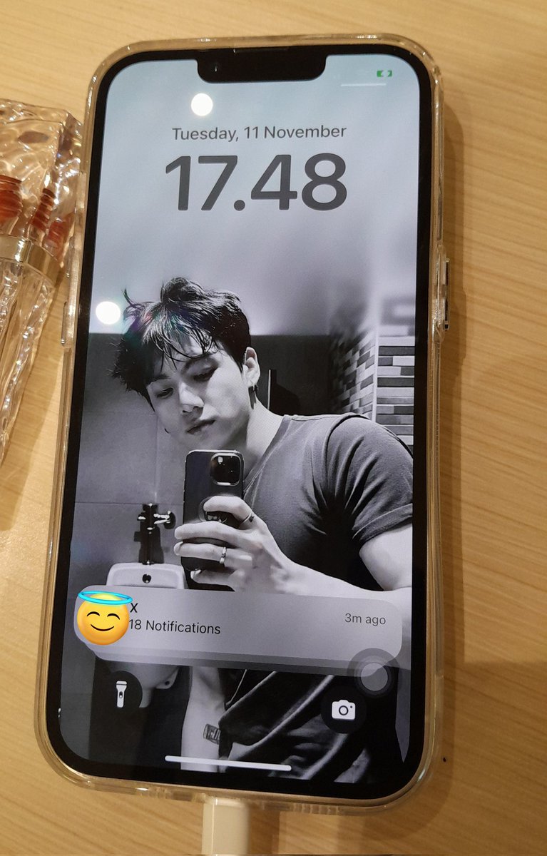 detailofkookv's tweet photo. Don't judge!!! https://t.co/rIZuz8DV4L