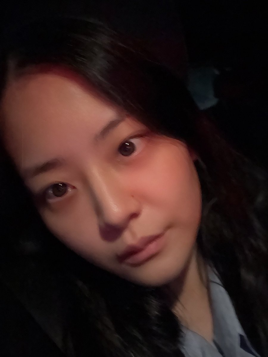 [251111] 💛🫧

💭 I ate a super delicious bagel today!!!!

💭 Isn’t the four leaf clover on the envelope so cute!?

💭 It’s been a while! [for the selfie]

#정수빈 #chungsubin #subin