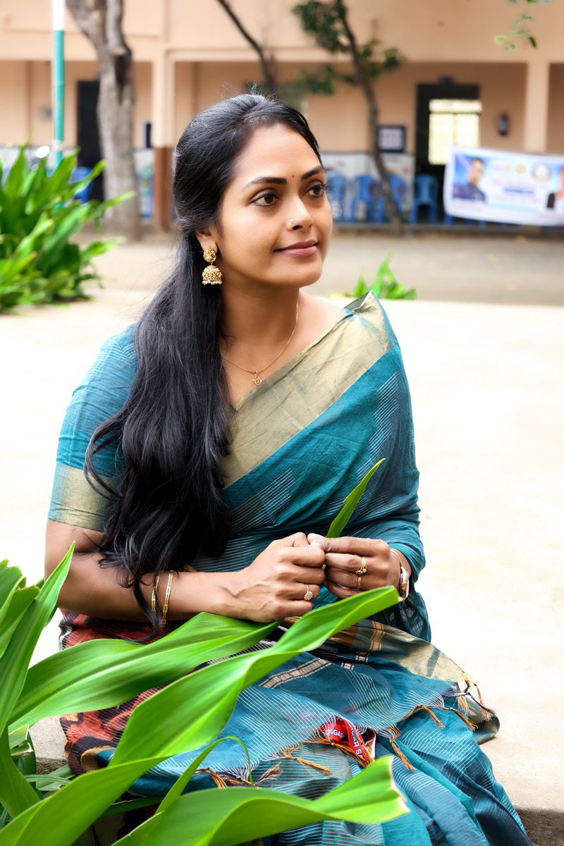 jlxmi11's tweet photo. Aval 🤍💘💖சின்ன சிரிப்பு கூட உலகத்தை அழகாக்கும்😊☺️ #jayalekshmi  #actressjayalakshmi #tamil 😍 https://t.co/2Rgn9VqoAK