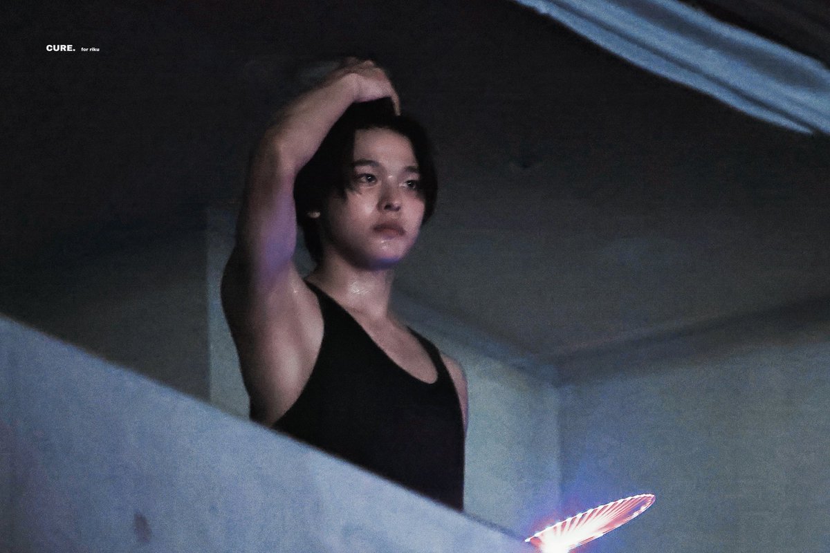 울끈불끈하다 울끈불끈한
뜨끈뜨끈하다 뜨끈뜨끈한