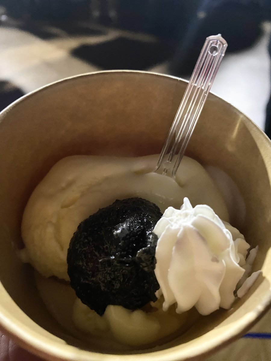 yuya_11r's tweet photo. 黒ごまアイス美味しかった🍨
#ICETIME https://t.co/fOsXO5ee3j