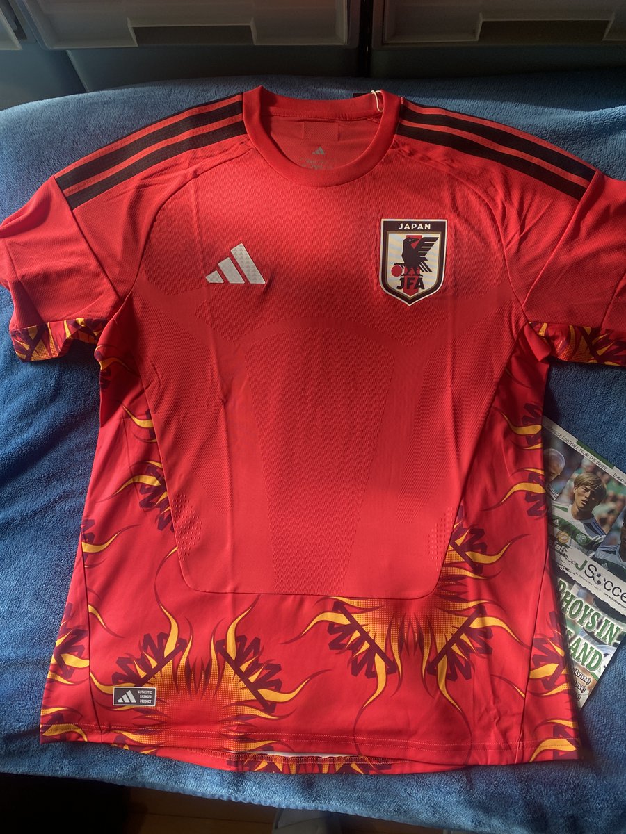 JLeagueShirts's tweet image. Japan 2025 Adidas goalkeeper AUTHENTIC sort sleeves 3XL in detail...