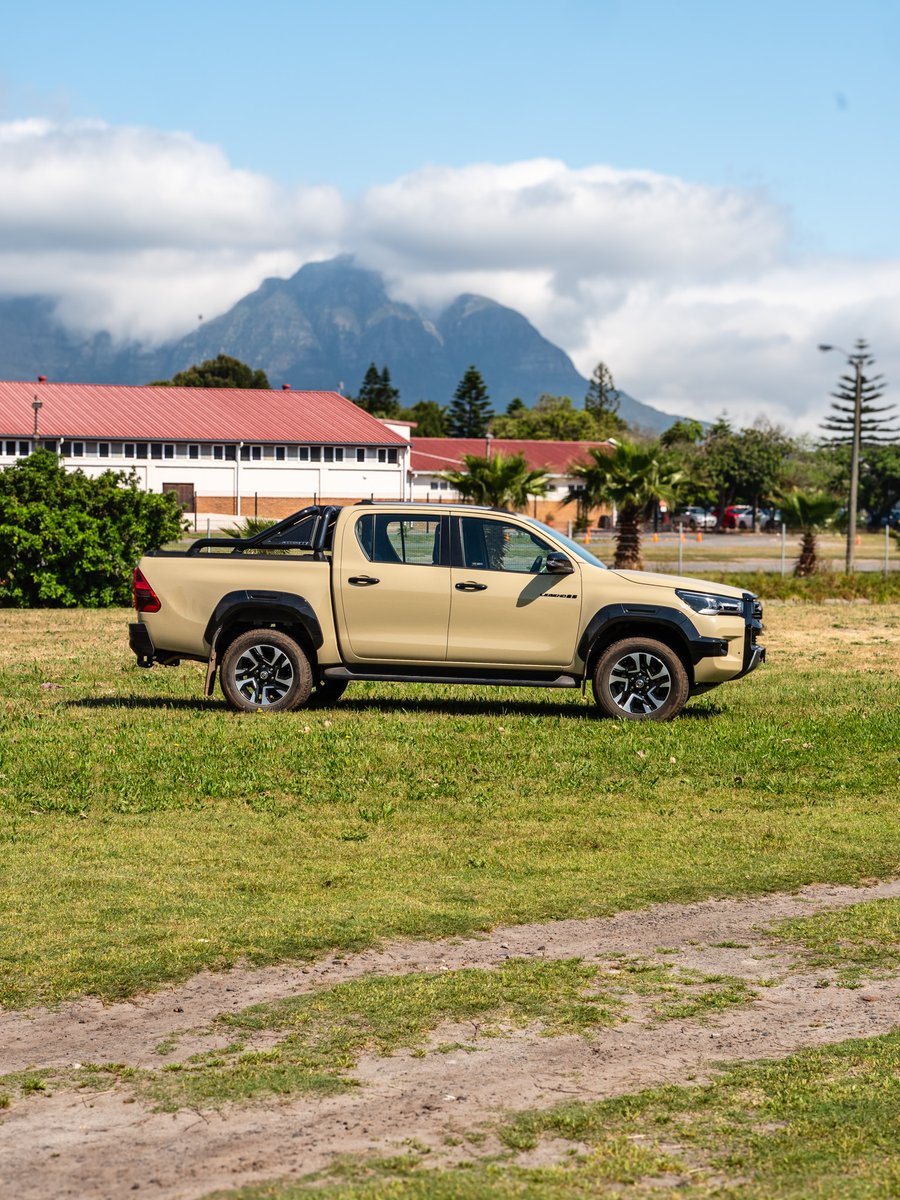 SnapChange's tweet image. While images of the upcoming 9th-gen Hilux have been circulating, this Legend 55 is the latest special edition Hilux currently on sale in South Africa, celebrating 55 years of Hilux heritage in our country.

My full  YouTube review : youtu.be/oM5ky5Y-ry8