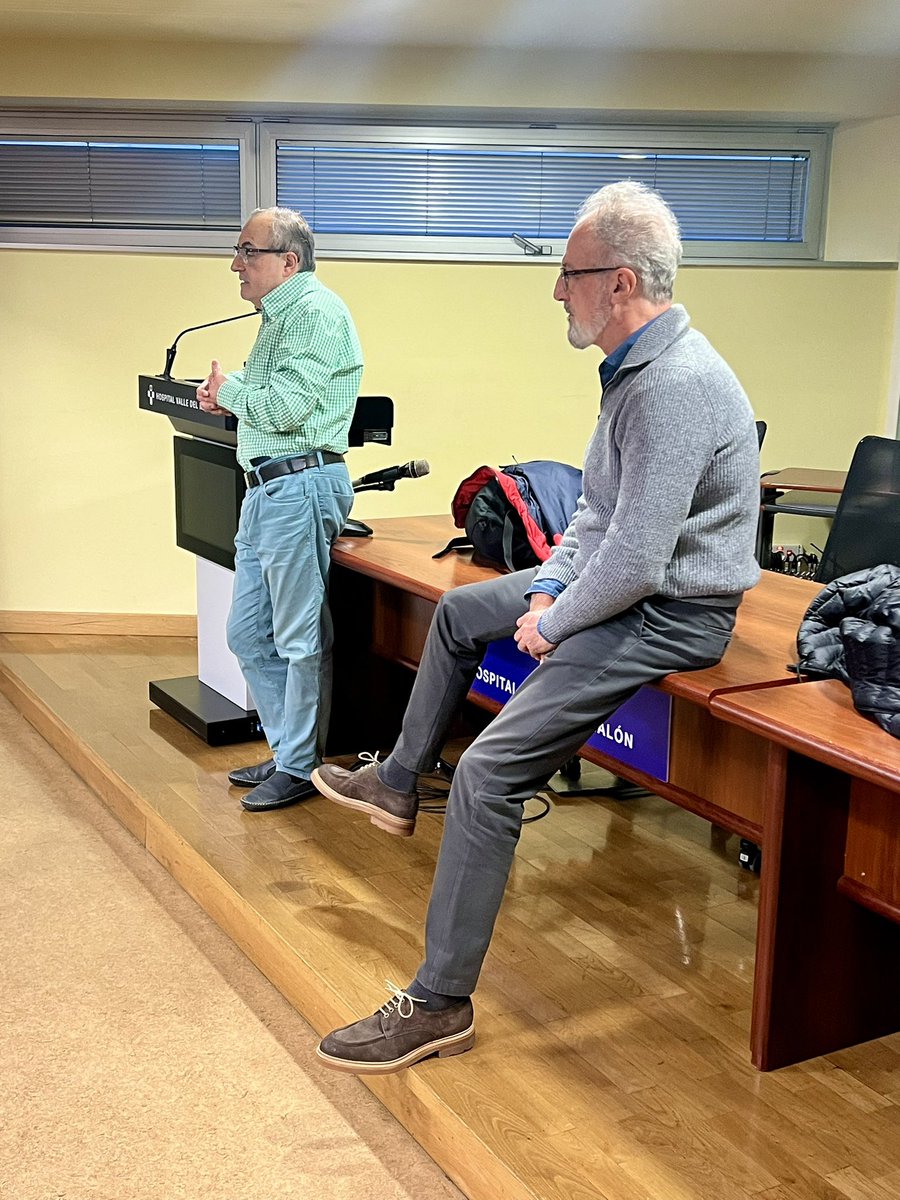Hoy hemos empezado el día con nuestros afiliados de Langreo 💙🩺. Mañana terminamos esta ronda de asambleas y a falta de una, tendremos dos: a las 8 de la mañana os esperamos en el salón de actos del HUCA y, terminaremos la mañana a las 14:30 horas en el Hospital de Jove