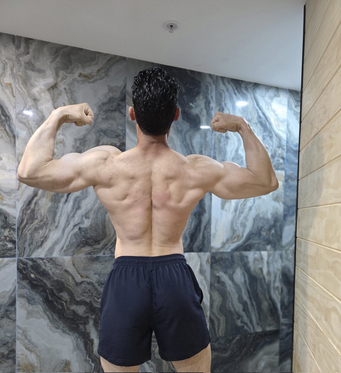 Nassertreish's tweet photo. Focus stays the same 💪🏼💪🏼💪🏼
#gym #fitnessgoals #naturalathlete https://t.co/oFDSScX9Qz