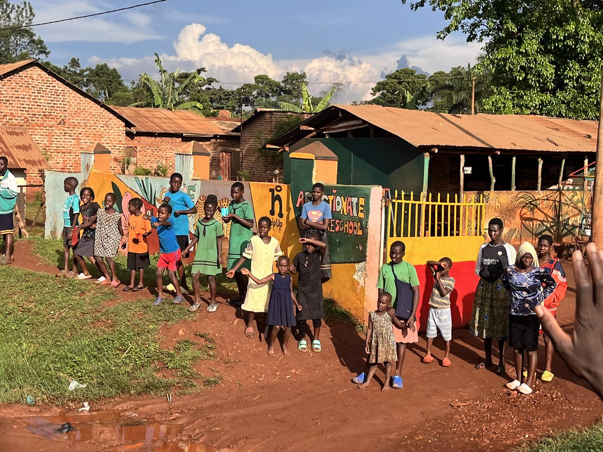 On our third stop over in Lukolo trading centre , the people waited for us to hear and listen to the revolutionary message!
#ProtestVote2026 
#AnewJinjaCity
#AnewUgandanow