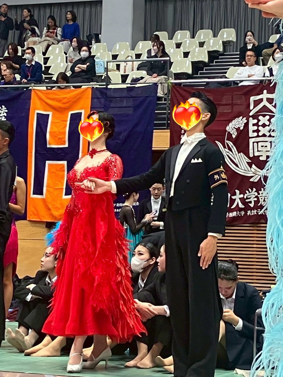 secondbeangirl's tweet photo. デビュー戦でご着用いただきました✨
連絡も素早く丁寧でとても安心できました✨これからも頑張ってください🔥
皆さんから沢山ドレスをお褒めいただき嬉しい限りです❤️ @fourseasons_103 https://t.co/Hv1eFAVdAB