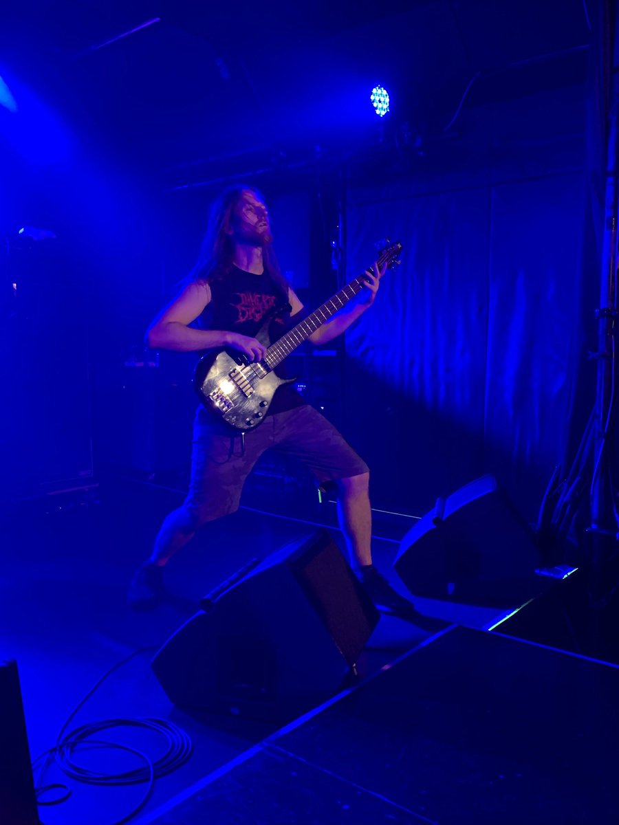 kbp1121's tweet image. とりあえず行ってみたけど、凄い物を観させてくれた。新作出たしまた呼んで欲しい。
#defeatedsanity