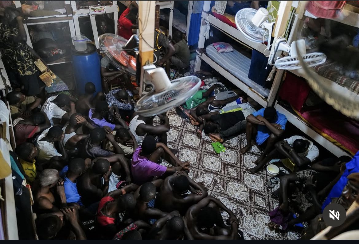 This morning I want to share these images of the Kumasi central prisons captured by <a href="/AccraPhoto/">Francis Kokoroko</a> and posted on his IG.

He addresses the topical diseases breeding out in our prisons cos of the overcrowding in the small space but mine is one of advice…

Never consciously put
