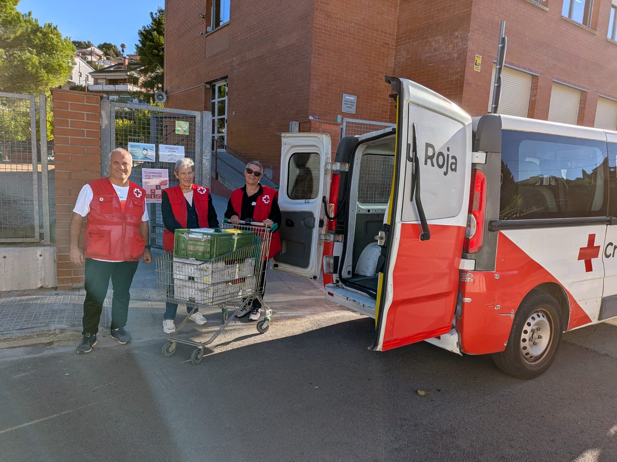 Mil gràcies a la iniciativa  de les escoles de Vallirana en el <a href="/GranRecapte/">Gran Recapte</a>   d’aliments. Amb aquesta aportació sumeu per pal·liar les necessitats més primàries de les famílies vulnerables del municipi.
@escolapompeuvallirana @escola_campderros @escolalaginesta
<a href="/Vallirana/">Ajuntament Vallirana</a>