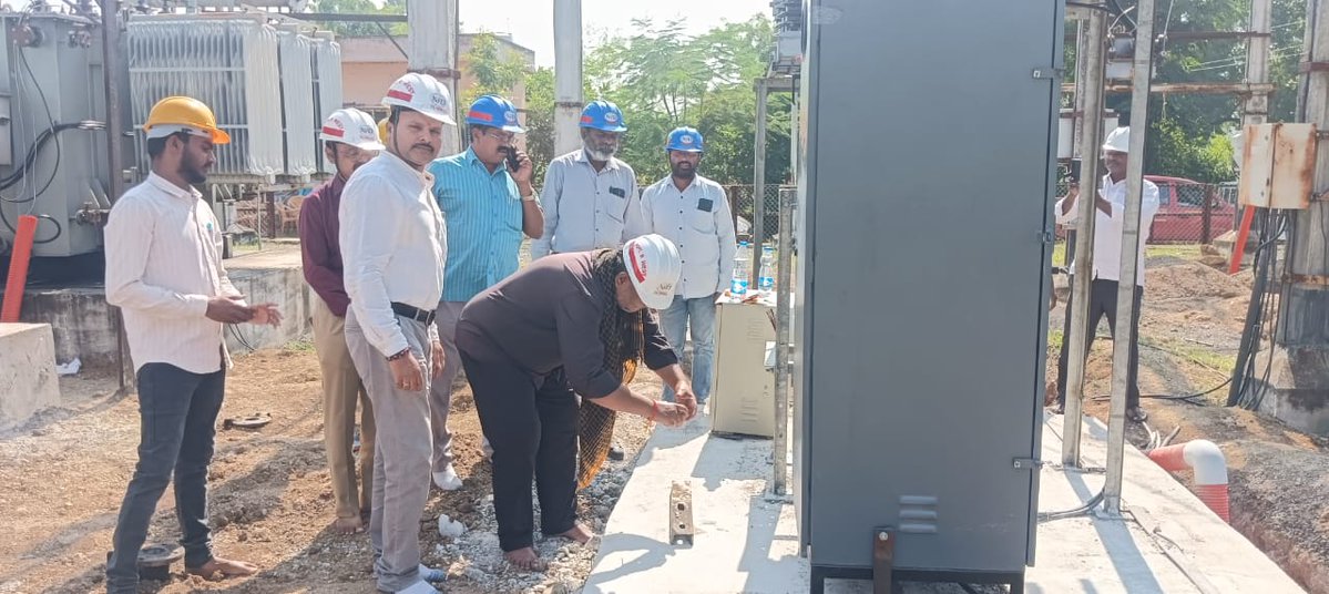 TG_NPDCL's tweet image. ⚡🌞 #TGNPDCL – Peddapalli District 🔌🌾

As part of developmental activities and to meet the upcoming summer demand,
today a 5 MVA Additional Power Transformer (PTR) was successfully charged at the 33/11 KV SS, Raginedu
The charging was carried out by SE/Operation/Peddapalli,…