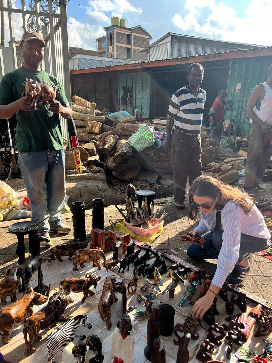 youthVoicesCom's tweet photo. We were glad to host delegates from the Global Family Reunification Network (#FRUN) at YVC.
We shared our work in family reunification, education, and livelihoods, and visited #KivuliCarvings and #CodeSocietyofKenya to highlight refugee-led impact on the ground. https://t.co/E8ZI4WlFfG