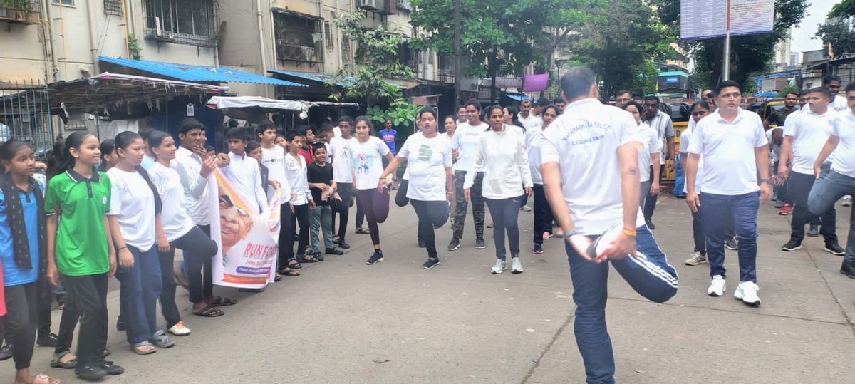 MankhurdPS's tweet photo. Run For Unity Program Mankhurd Police Station https://t.co/ynv0C6GXxT