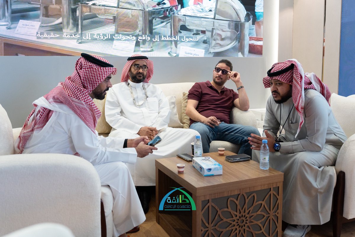 طائفة متعهدي الإعاشة tweet media