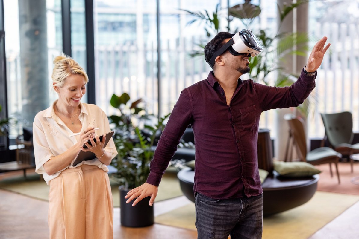 Edge_Workspaces's tweet image. Even at work, we try to keep a bit of play in what we do.
When we stop playing, we stop creating.
Focus is important, but curiosity keeps things alive.

#WhereWellbeingWorks #EDGEWorkspaces