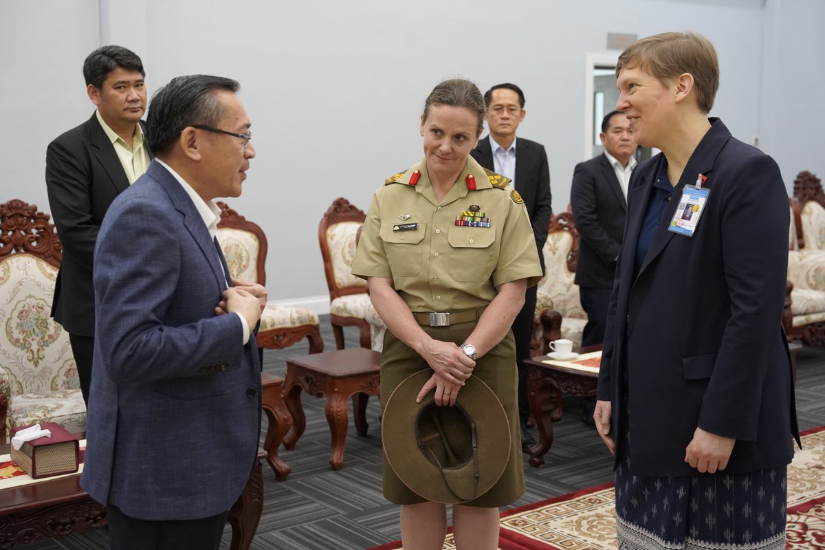 AusAmbLaos's tweet photo. 🇦🇺Australia delivered 10 tonnes of humanitarian relief to 🇱🇦 Laos via @AusAirForce C-130 under #IPE25. Supplies handed to 🇱🇦 Minister Phosay Sayasone will aid 1,800 people &amp; boost disaster preparedness, complementing AHA Centre’s support for 15,000 people. #OneASEANOneResponse 🌧 https://t.co/aTXx59LSzv