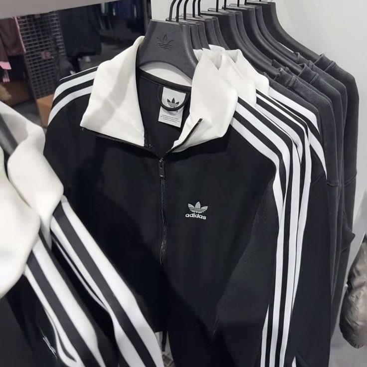 24k_koo's tweet image. hi. im looking for interactive moots ! 

— she/her 17 
— bts ult; like enha, skz, txt
— every fandom is welcome 

rcbyf | like &amp;amp; rt to spread !

🏷️ [ #armytwt #stantwt #kpoptwt #promotwt ]