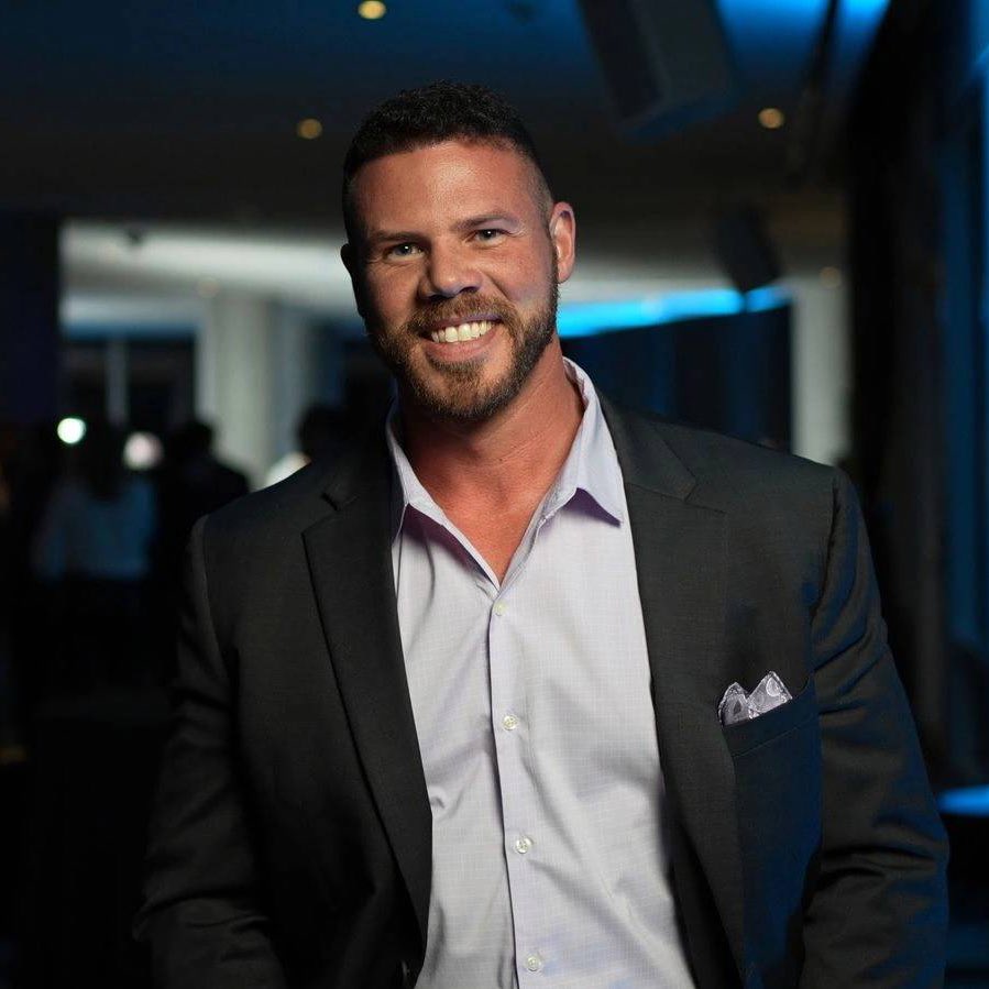 🔔 Jake Clever Said if all $XRP ETFs Launch Together, It’s 3–4 DIGITS… They’re ALL Launching Next Week.

So… Will Jake be right? $100-$1,000?