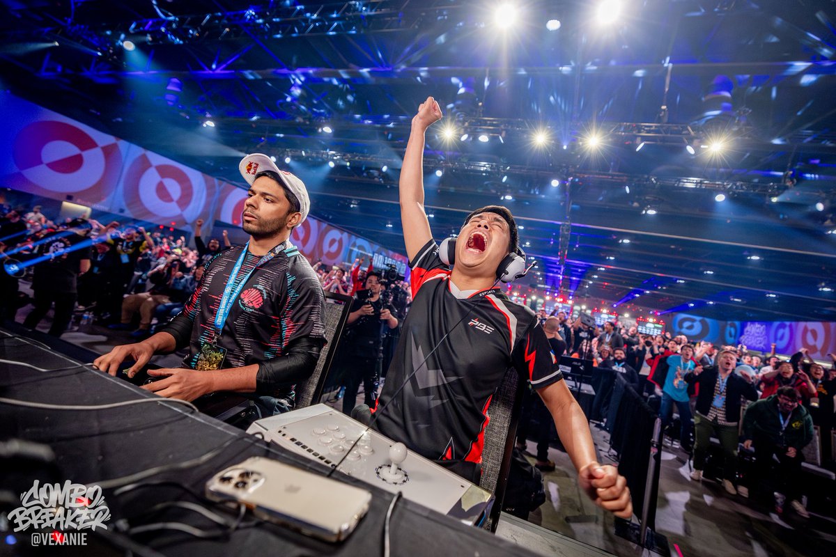 ChickenChakra's tweet photo. How it feels to break that 2nd place curse https://t.co/2NDxMz63CE