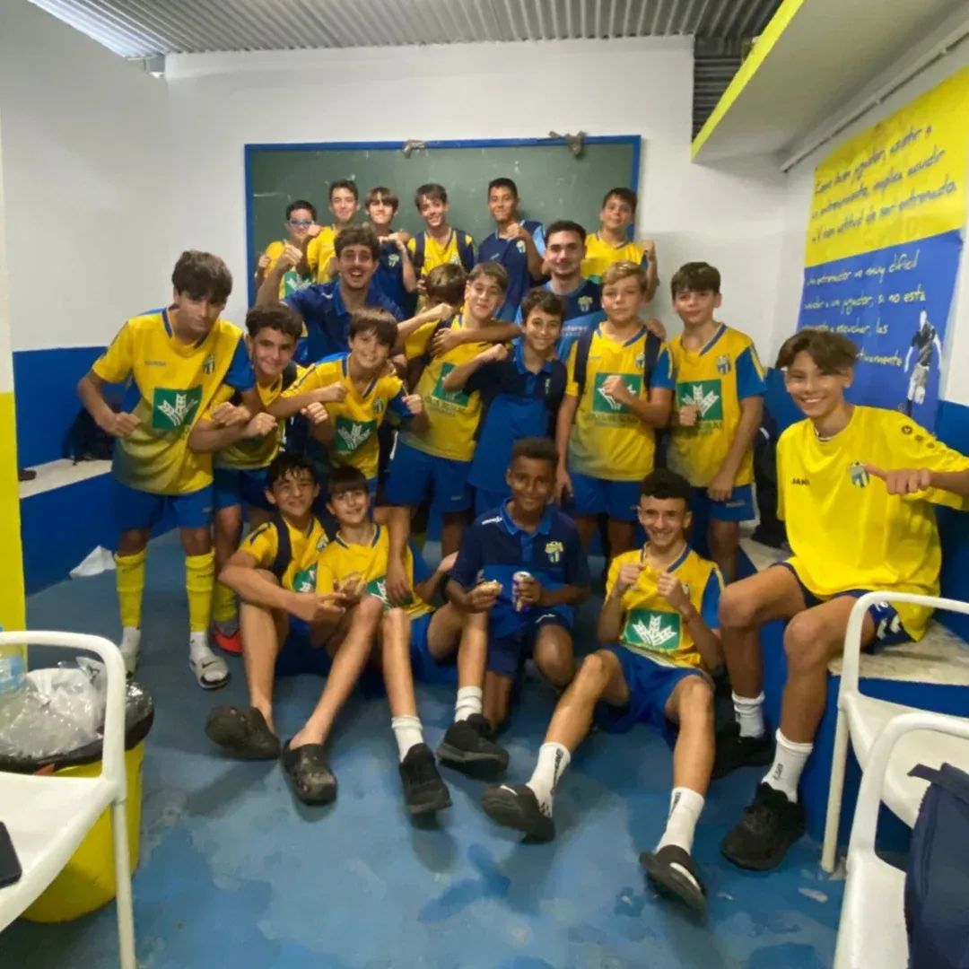 Líderes. Es el camino. 
Cuarta Infantil, <a href="/GuadalmarCD/">GuadalmarCD</a> .