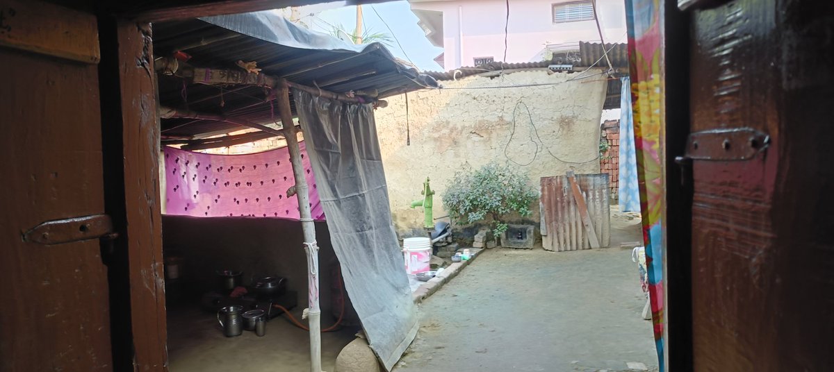 <a href="/DmGorakhpur/">DM GORAKHPUR</a> <a href="/myogioffice/">Yogi Adityanath Office</a> <a href="/UPGovt/">Government of UP</a> <a href="/GkpCdo/">Sr CDO GKP</a> <a href="/pmawasyojana1/">PM Awas Yojana</a> 
गोरखपुर जनपद के तहसील गोला क्षेत्र के ग्राम रामकोला शिव मंदिर निवासी सीमा देवी पति स्वर्गीय श्रवण कुमार की मिट्टी की घर की हालात देख लिया जाए महोदय पात्र होने के बाद भी नहीं मिला कोई भी सरकारी लाभ
पीड़ित नम्बर -9335026881