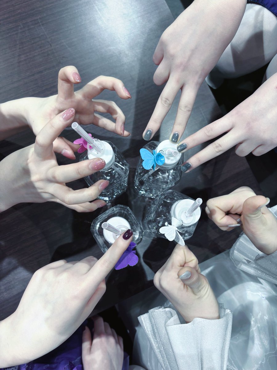 Ado ドームツアー 2025 ブローチ&どこでもadoフィギュアセット Ado