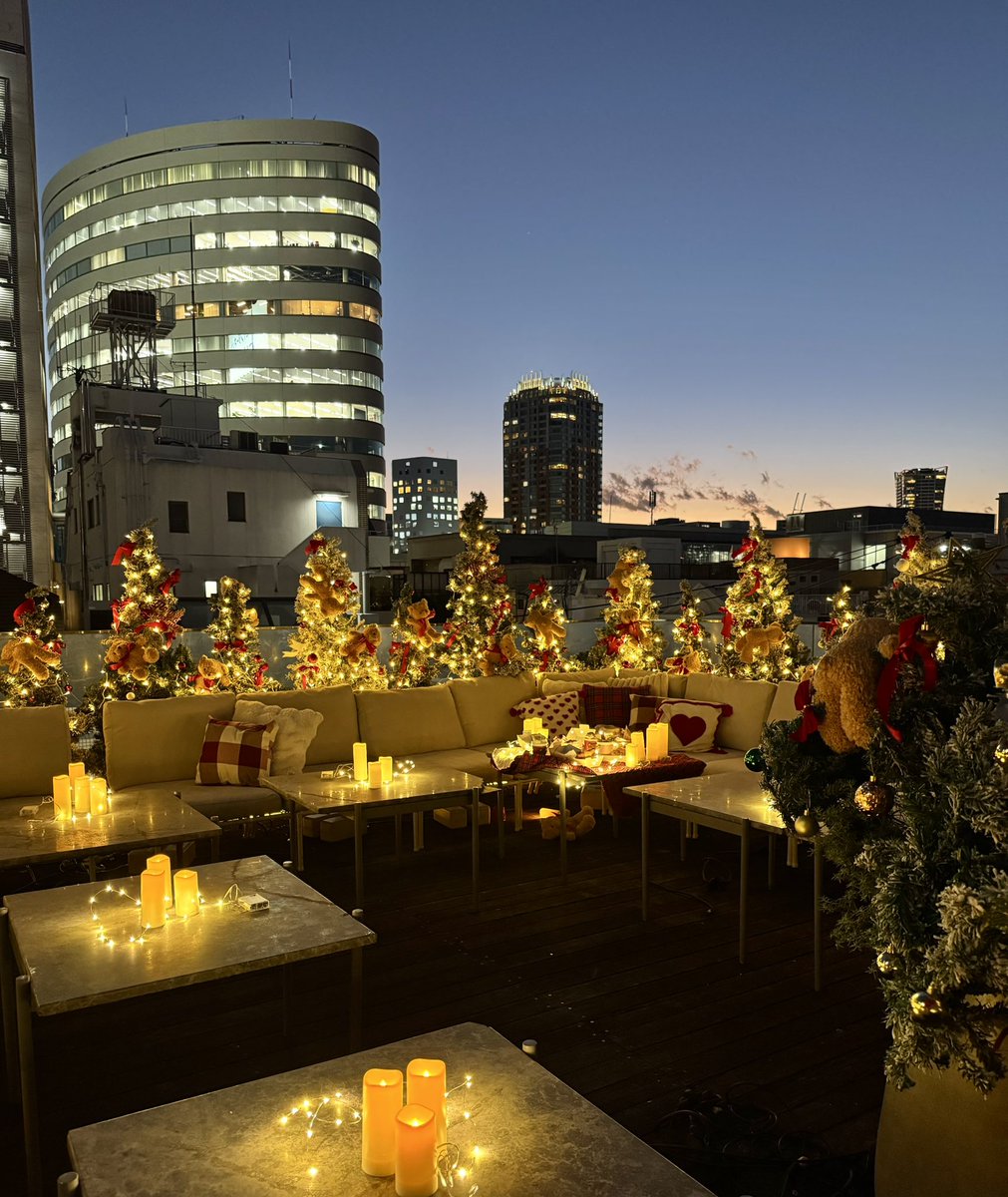 _GingerGarden_'s tweet photo. ❤️🌙🎄🧸🌙🎄🧸🌙🎄🧸🌙🎄❤️

　表参道にクリスマスマーケットが登場

　　🎁🎄🧸11/15〜12/31🧸🎄🎁

❤️🌙🎄🧸🌙🎄🧸🌙🎄🧸🌙🎄❤️

【営業日】
11月は金曜、土曜
12月は毎日営業
【詳細】
https://t.co/DATNlAcsxu https://t.co/EtCApLaq2i