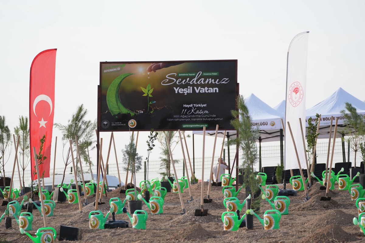 Çıkın çıkın gelin 🌳🫴
#YeşilVatanSeferberliği
<a href="/tcbestepe/">T.C. Cumhurbaşkanlığı</a> 
<a href="/TCTarim/">T.C. Tarım ve Orman Bakanlığı</a> 
<a href="/ibrahimyumakli/">İbrahim Yumaklı</a> 
<a href="/ErzurumValiligi/">T.C.Erzurum Valiliği</a> 
<a href="/alpaslankenger/">Alpaslan Kenger</a>