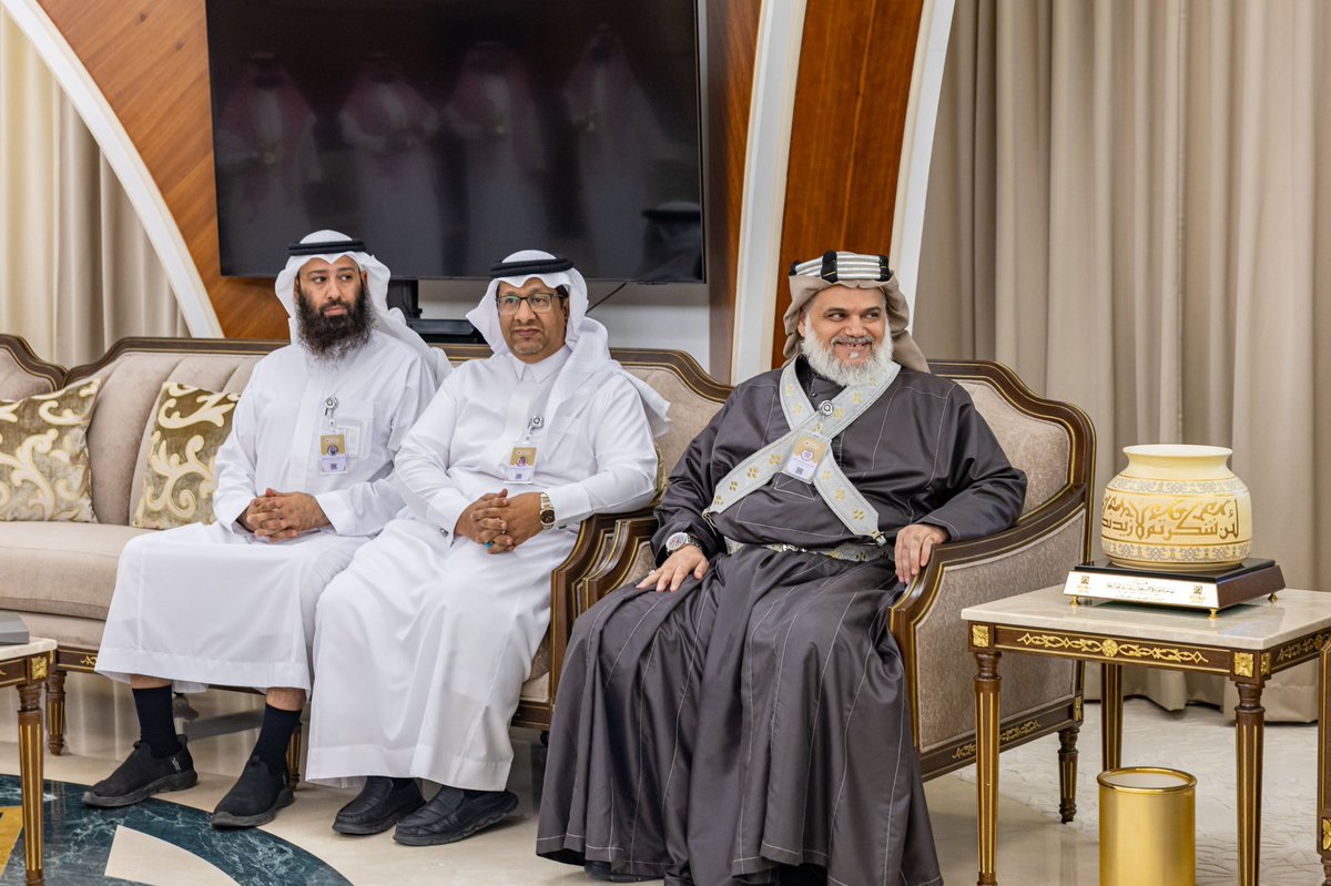 الدمام ( الإثنين 19 جمادى الأولى 1447هـ ) الموافق ( 10 نوفمبر 2025 م ).

موسوعة كيوبيديا العالمية توثق المنطقة الشرقية

 استقبل صاحب السمو الملكي الأمير/ سعود بن نايف بن عبدالعزيز ال سعود أمير المنطقة الشرقية ، في مكتبه بالإمارة اليوم المشرف العام على موسوعة كيوبيديا العالمية