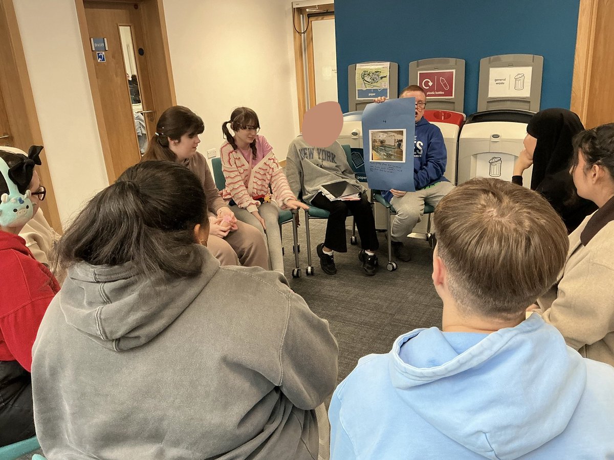 Victoria School tweet media