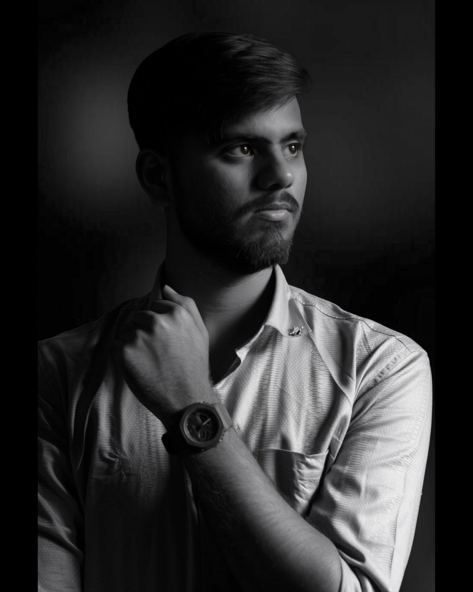 imbissa19's tweet photo. Monotone mood
➖➖➖➖
📸: @kkbissa07
➖➖➖➖
#NeerajBissa #neerajbissa #photography #photosession #portrait #portraiture #monochrome #monochromephotography #photographer #indoorshoot #photoshoot #photopose #bissart #artist https://t.co/d3SQksaRS1