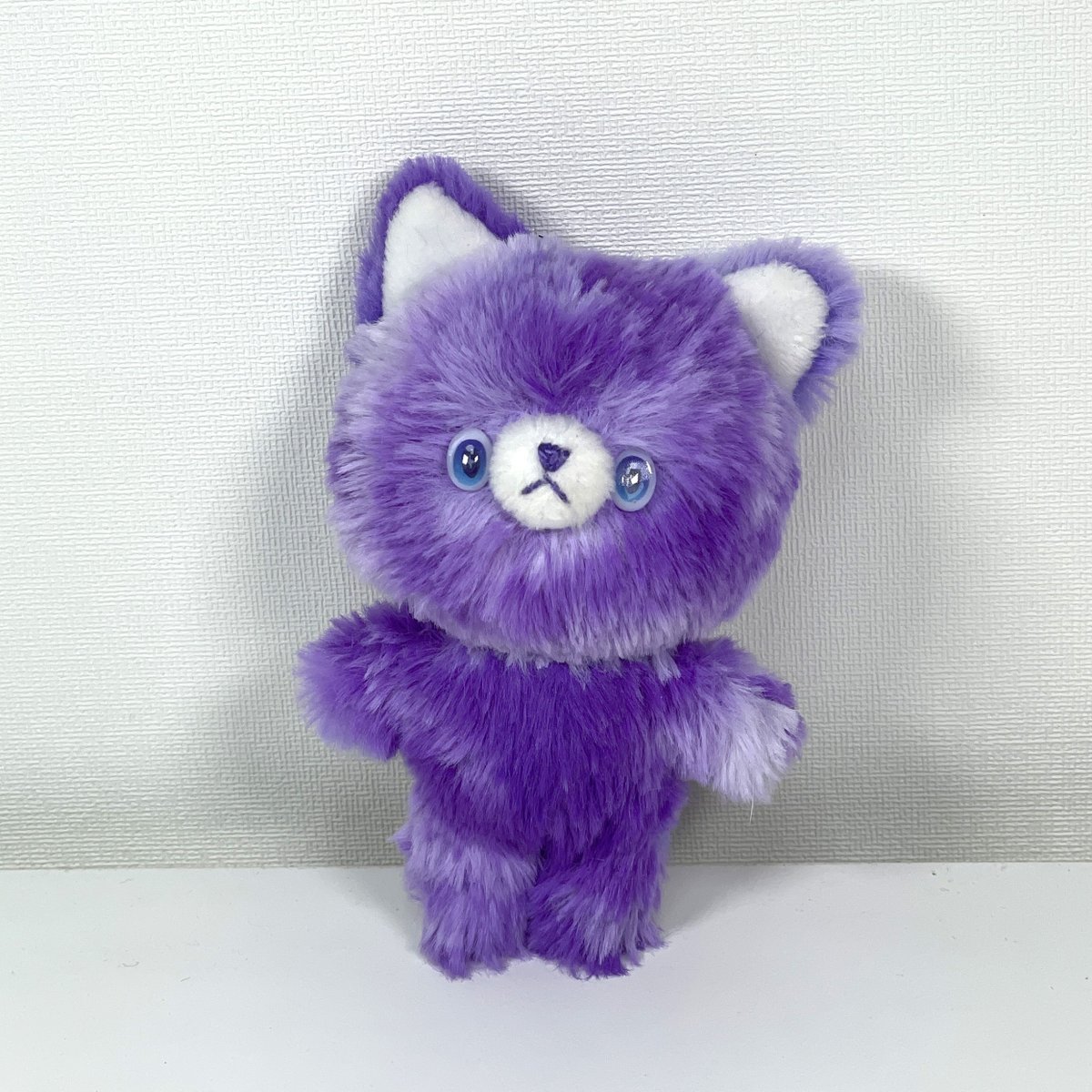 fluffy_jemjem's tweet photo. 분명히 같은 패턴 같은 사람이 만들어도 인형이 매번 다른 걸 보면 넘 신기해요...
오늘의 젬젬키티는 좀 삐딱한 녀석입니다... https://t.co/3gaB7df6zx