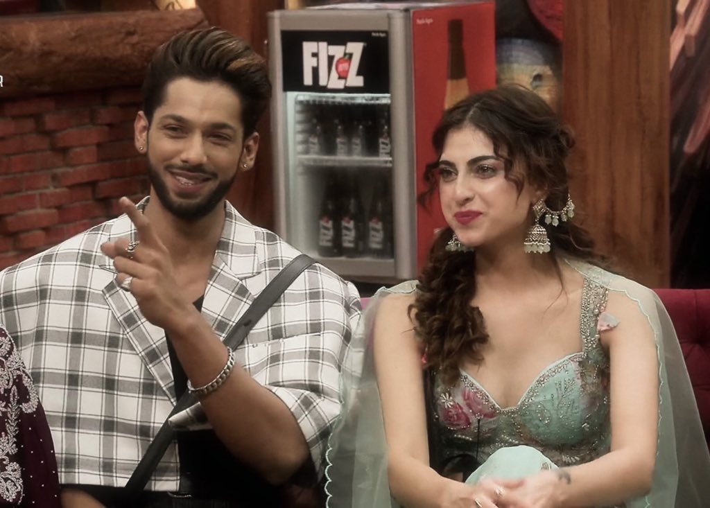 MrSuffuHun's tweet photo. Which relationship is real?

LIKE FOR #Bahana

RT FOR #Abhinoor 
…..
#BaseerAli #AbhisekhBajaj #BigBoss19 https://t.co/H61ghKsTNR