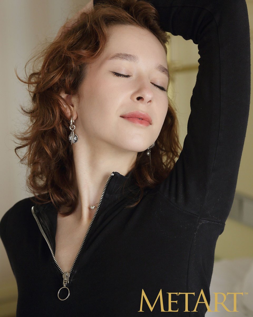 Metart.com tweet media