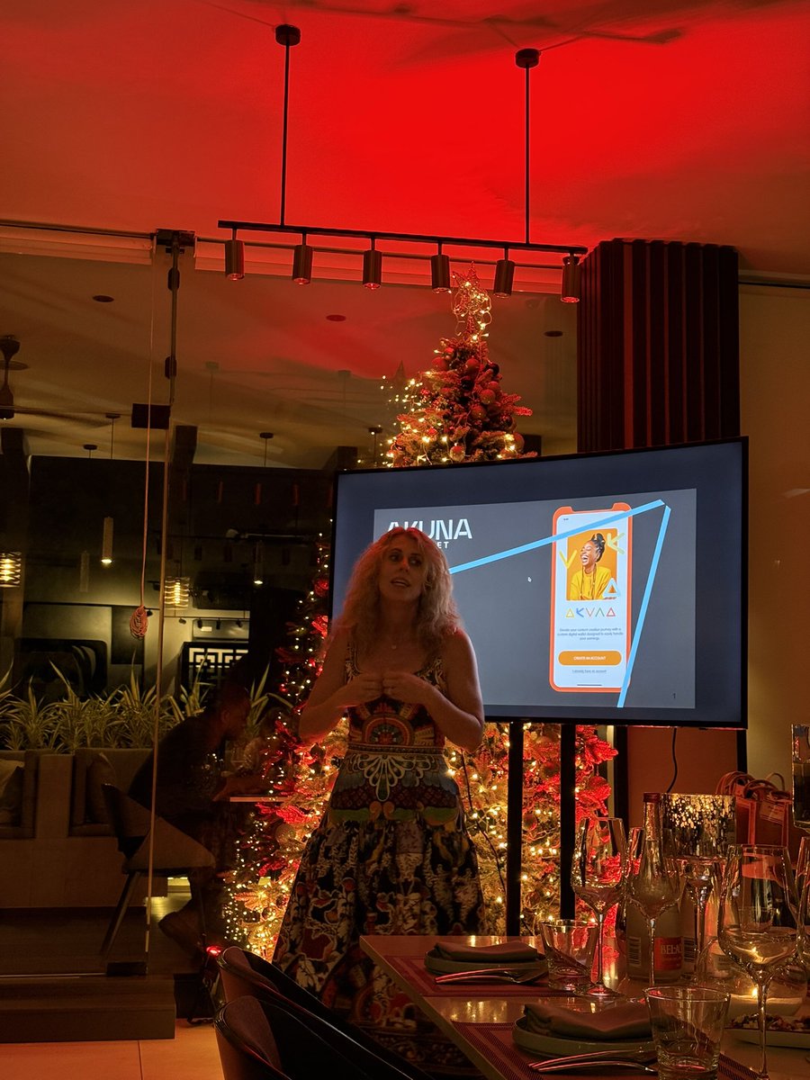 oniicode's tweet image. Few nights ago @akunawallet 🎉 got invited by Drake: @_yogr himself.

Got to witness the amazing work by the boss @KjOwusu and team.

And yes, met the amazing @DenelleDixon 😊 (sat next to her and made a promise to build on the stellar network 🤣)