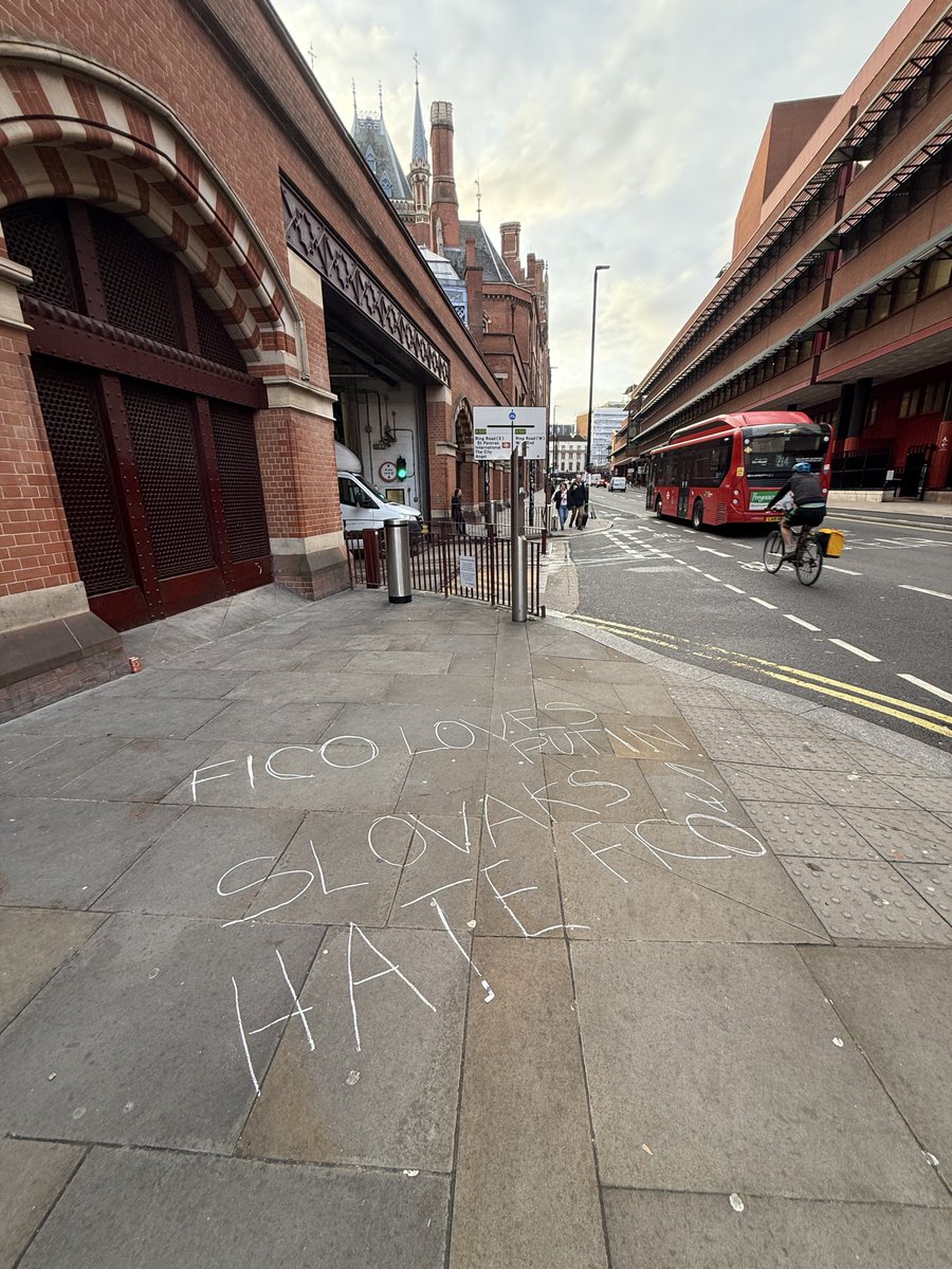 Zdravím z Londýna…